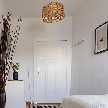 Διαμέρισμα Arbio Monteurzimmer Parking Included Grünheide