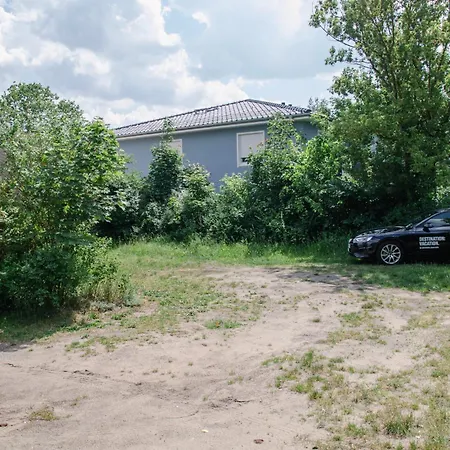 Arbio Monteurzimmer Parking Included Διαμέρισμα Grünheide